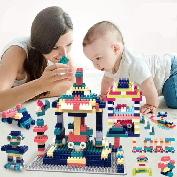 Lego (180pcs) Box + Plate - True's Myanmar